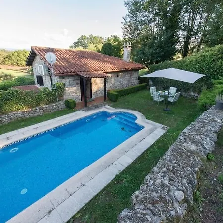 Casa Con Piscina *ribeira Sacra* Tatil Evi Santa María