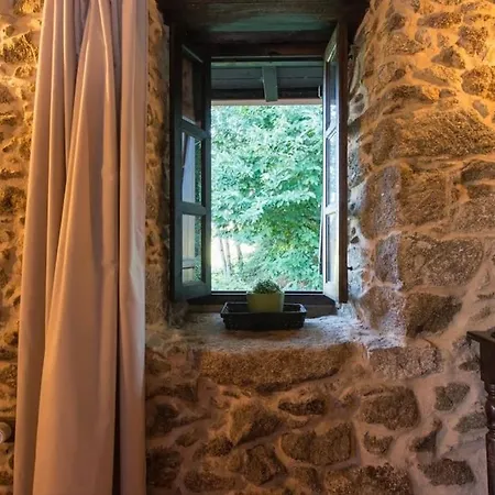Casa Con Piscina *ribeira Sacra* Tatil Evi Santa María